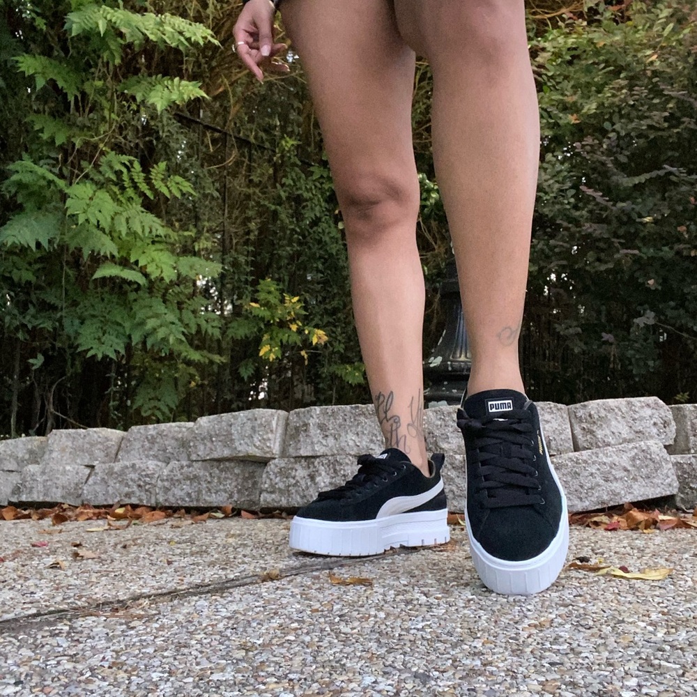 ⚫️Flyer Than Your Moms Pumas 🌚 - Picture 1 of 11